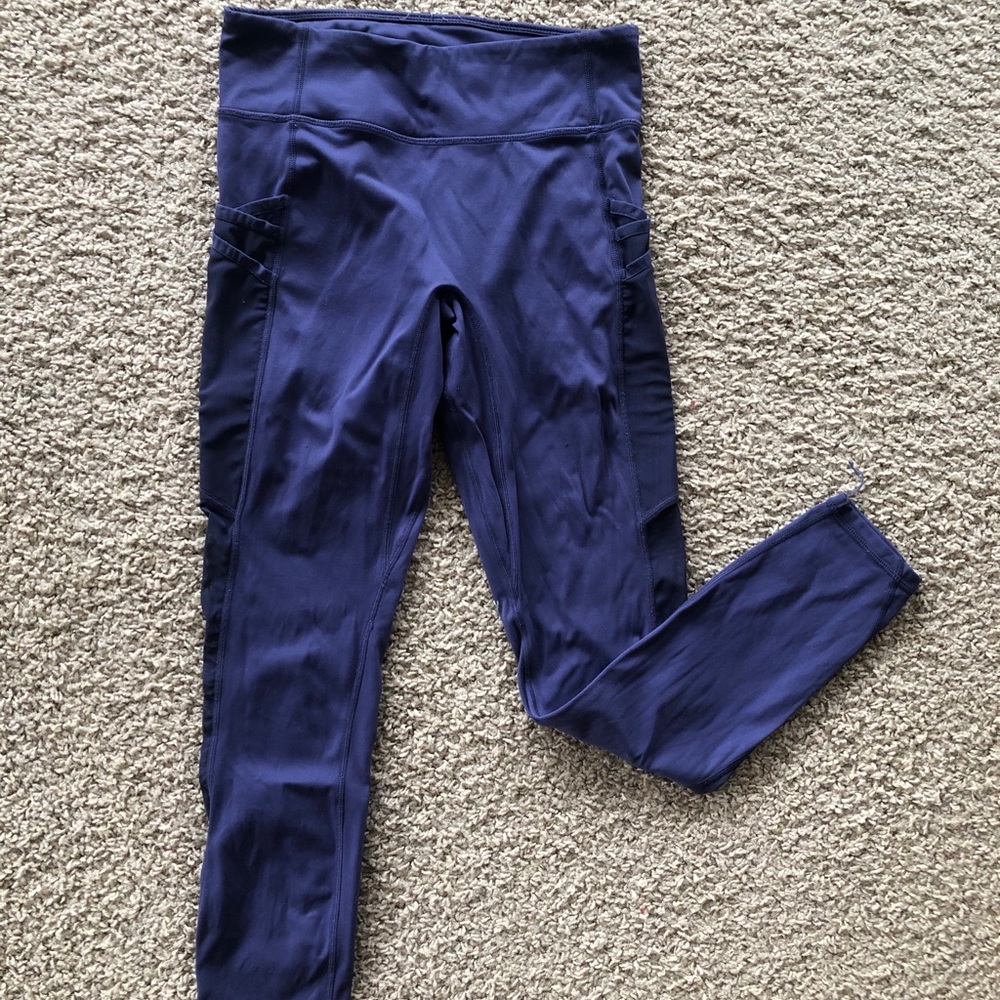 Fabletics cropped leggings with pockets